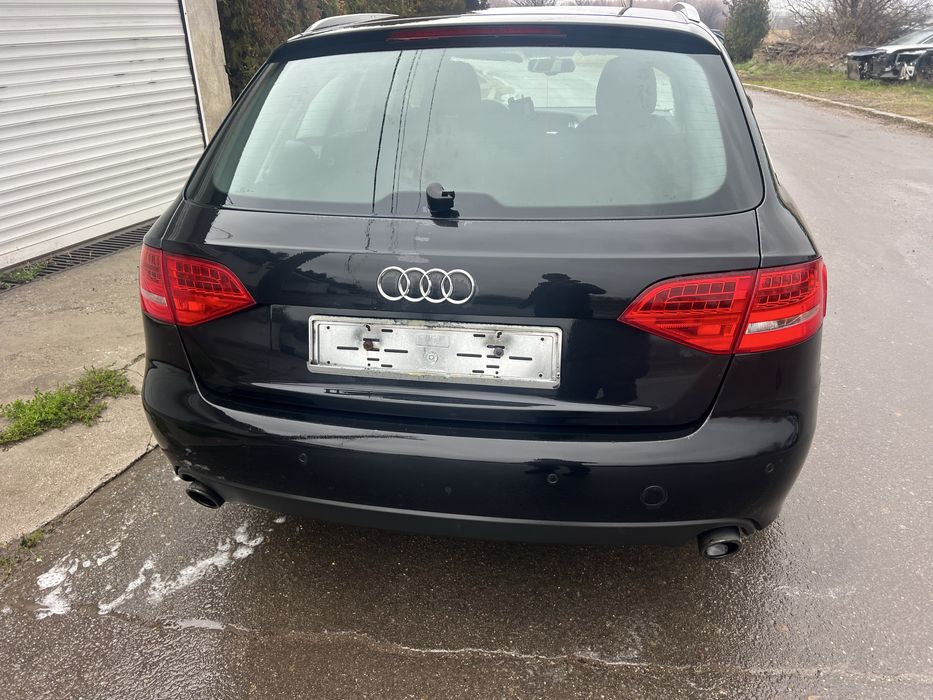 Audi A4  2,0 TFSI 211к.с  2010г на части