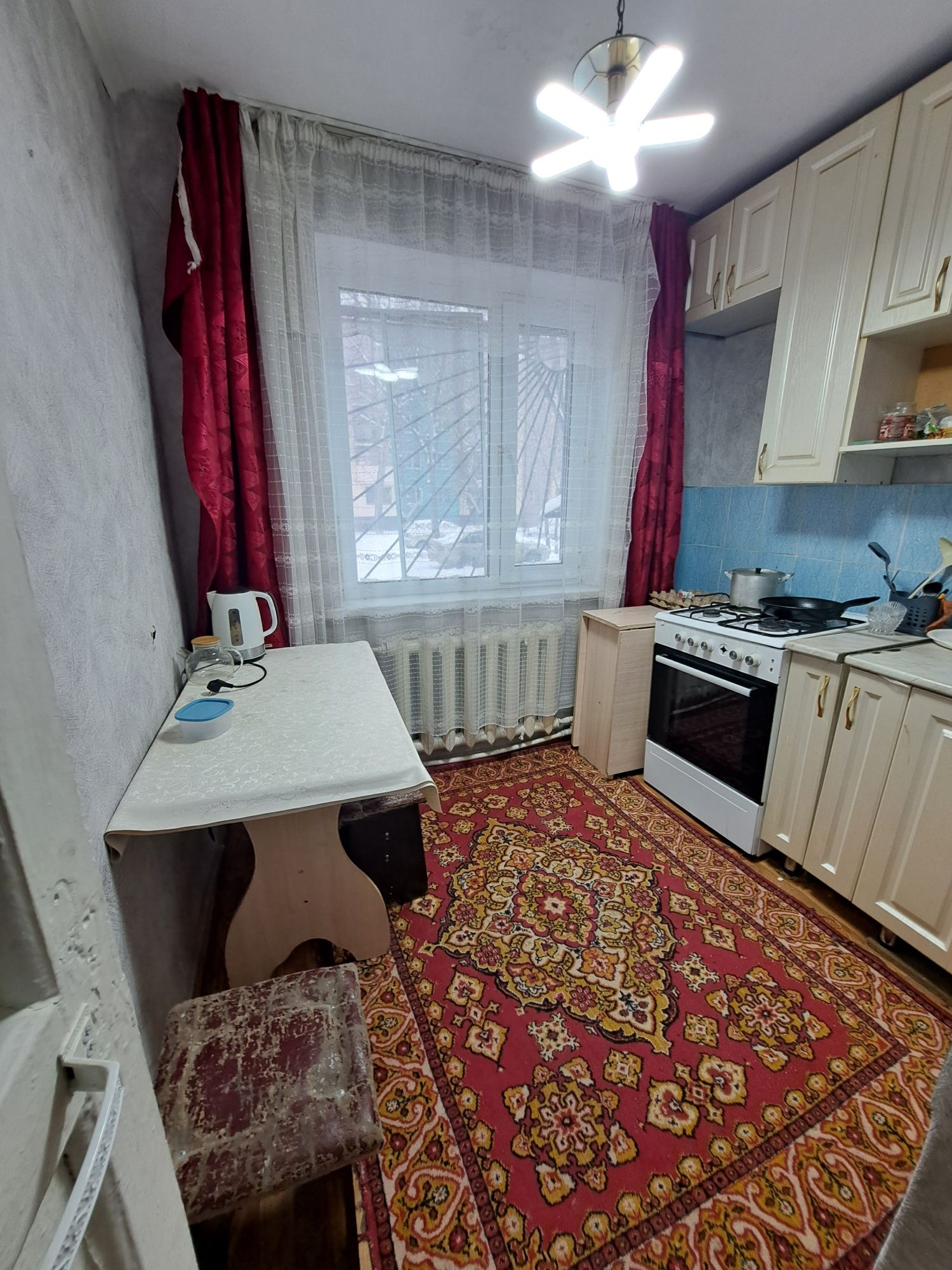 Продаём однокомнатную квартиру на 1ом микрорайоне