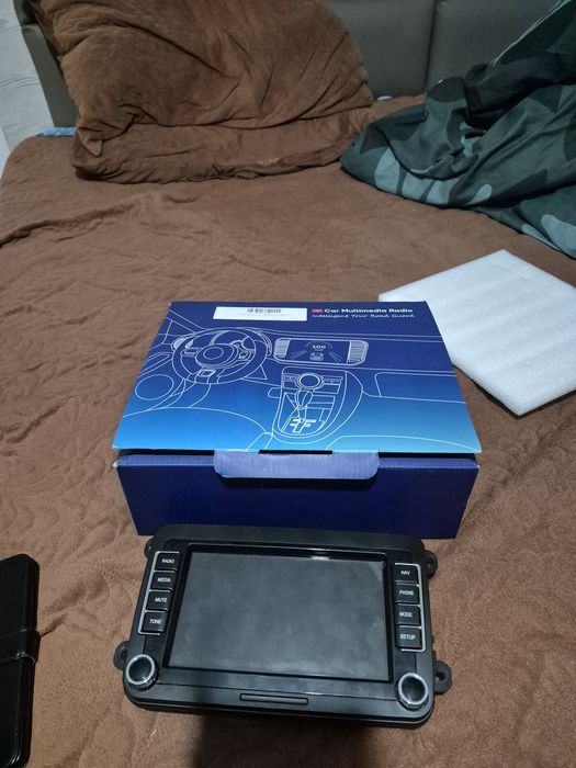 Navigatie volwaghen skoda pasat