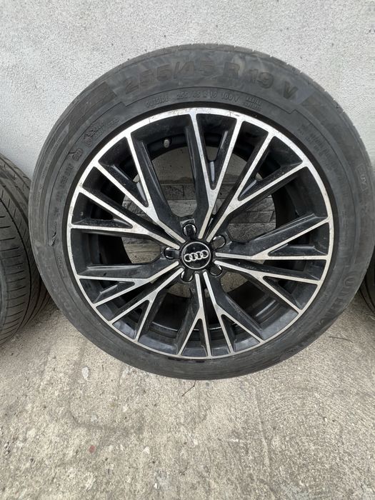 Set Jante R 19 Audi Model Competition 255.55.19