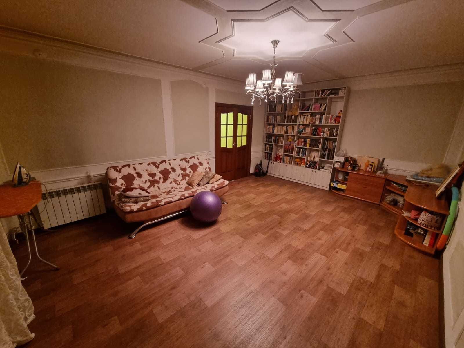 5-комнатный дом, 270 м², Юности 8