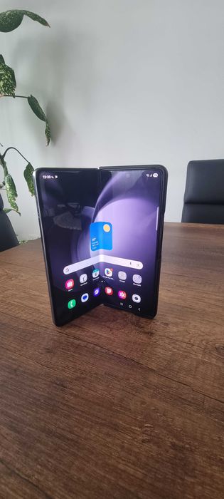 Samsumg Galaxy Z Fold5