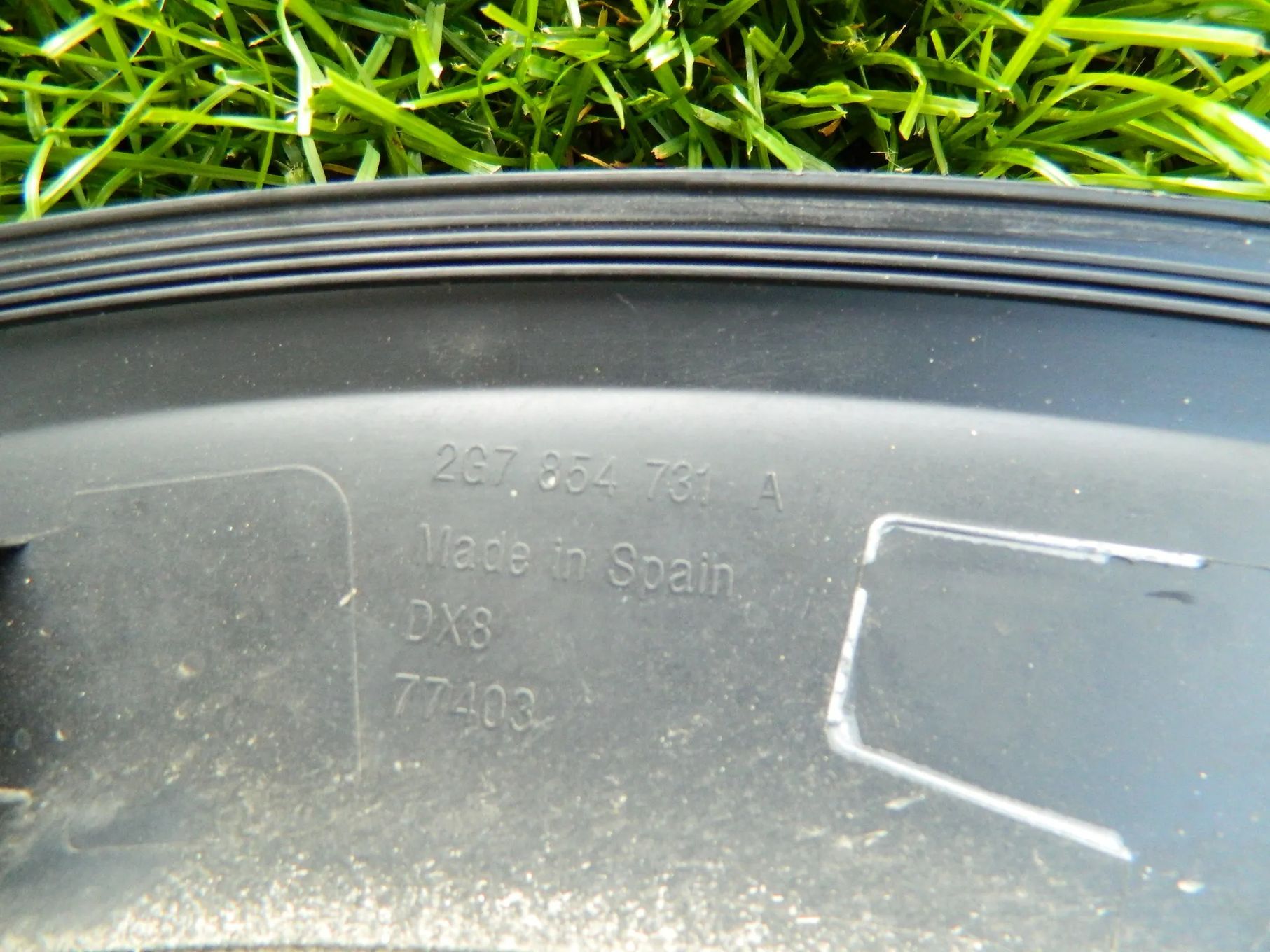 Bandou usa stanga fata+spate, dreapta fata +spate VW Taigo cod 2G7854817C,2G7854818C,2G7854731A,2G7854732A