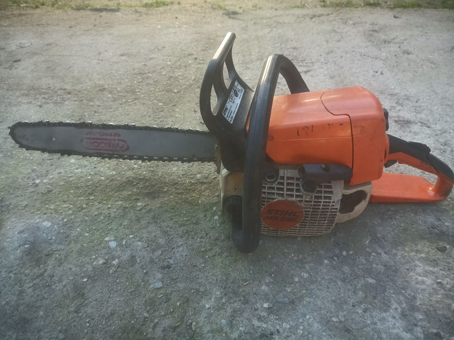 Motofierastrau Stihl 230