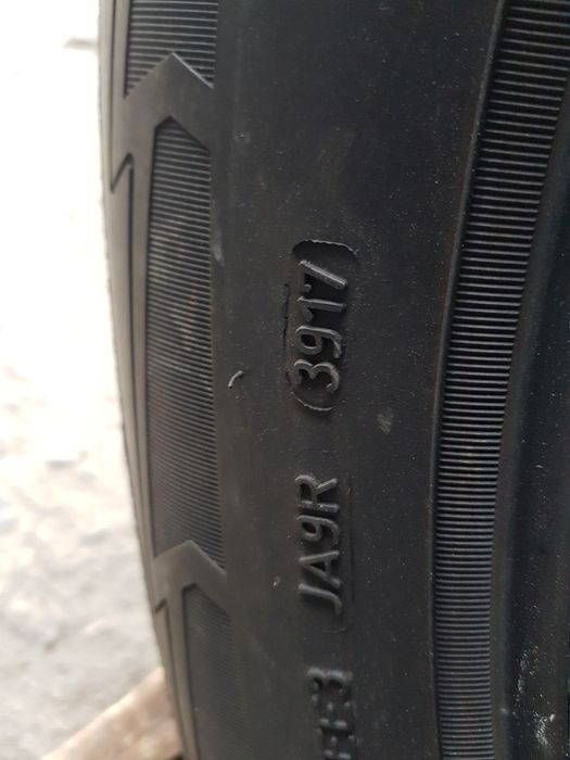 Гуми зимни 17цола-215/65-1бр.-70лв"GOOD YEAR".