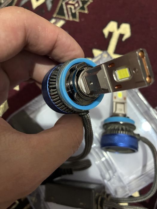 лампочка OSRAM LED