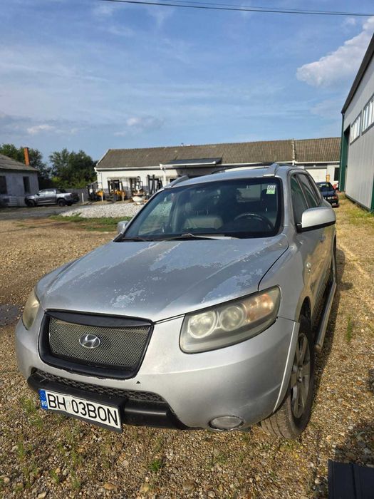 Vand Hyundai Santa Fe motor 2.2 din 2009 - motor defect