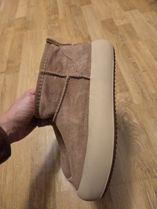 Ghete epica 38 piele intoarsa