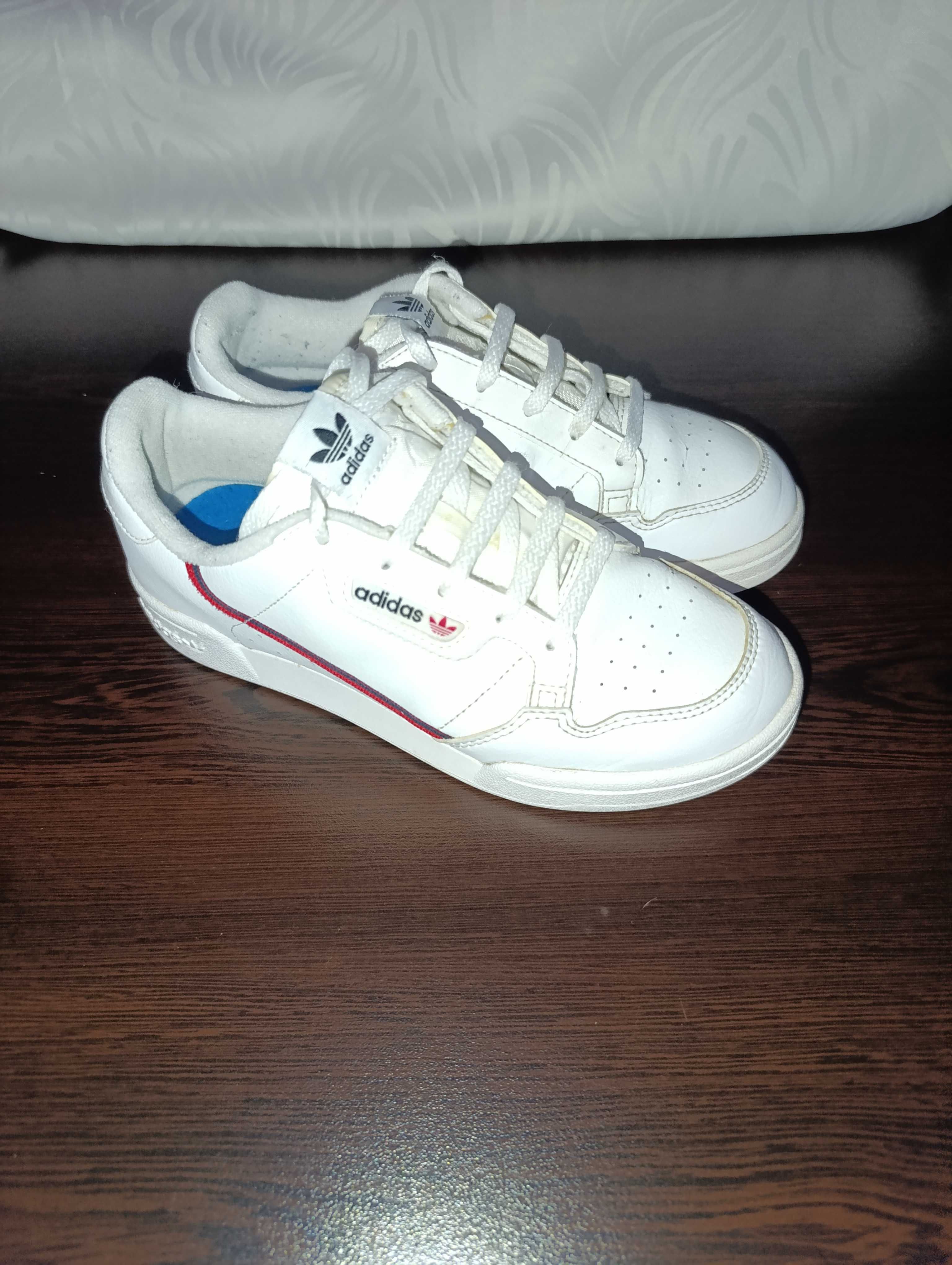 Оригинални маратонки Adidas, р-р 35 (стелка 22 см