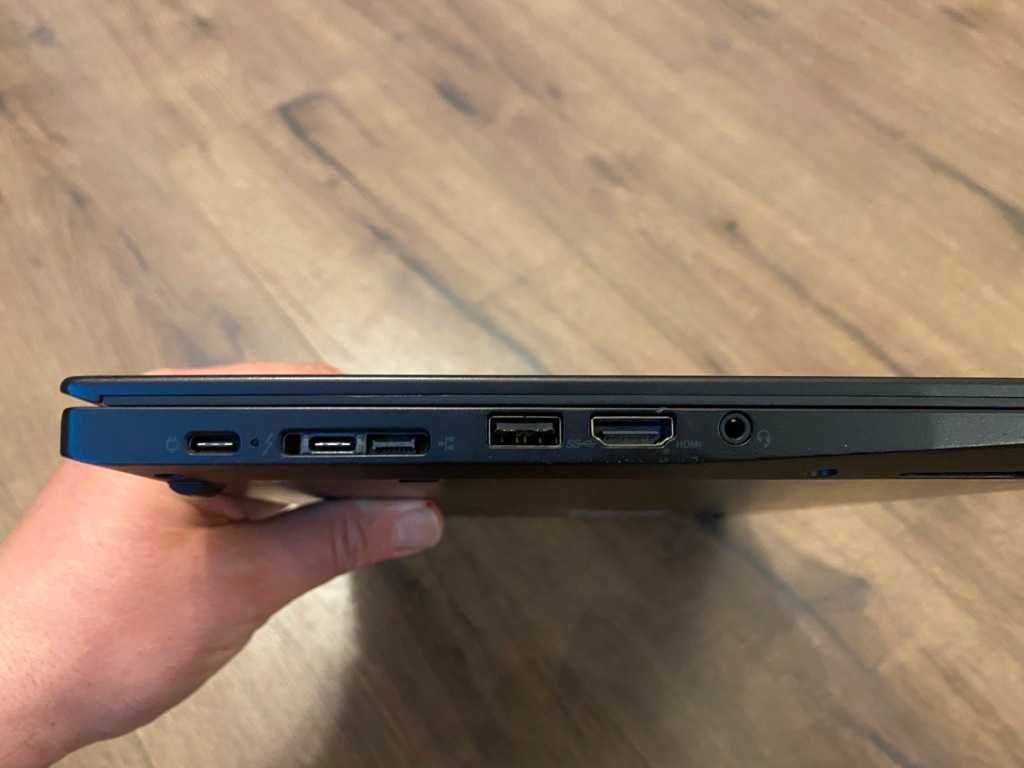 Лаптоп LENOVO THINKPAD T490s i5-8265U, 16GB, 256GB NVME, 14" FHD Touch