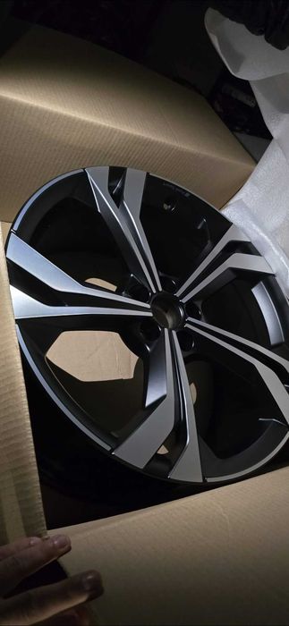 Jante originale audi rsq3 q3