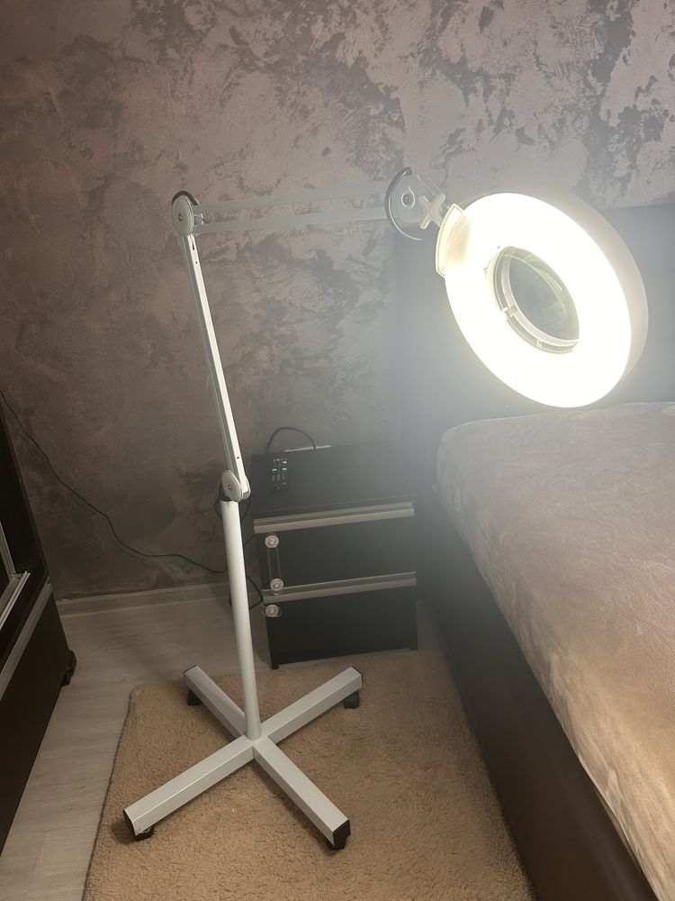 Lampa  cosmetica