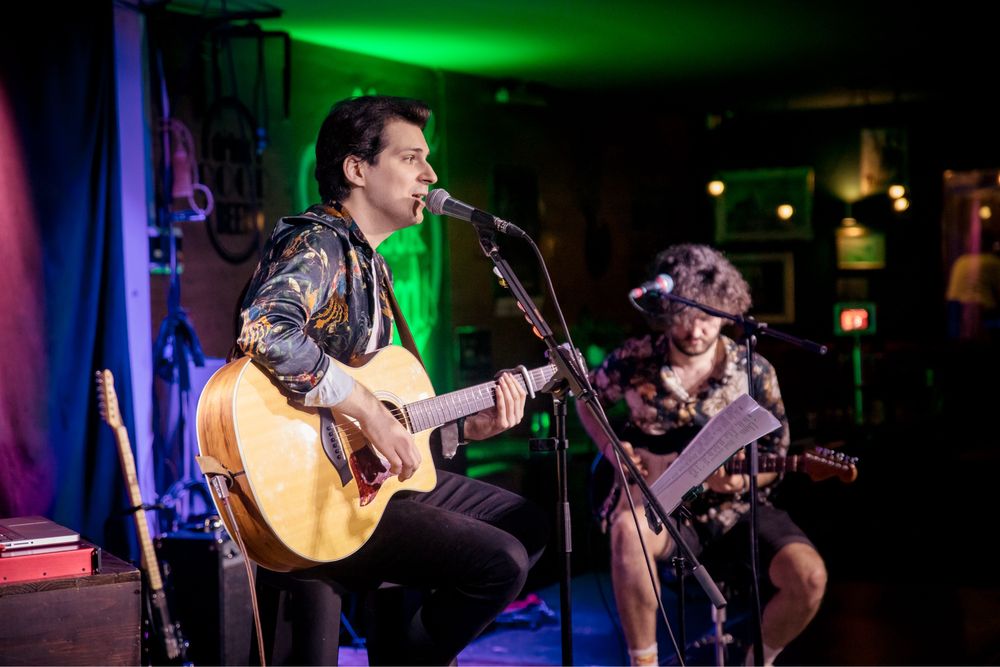 Ofer lectii / meditatii chitară