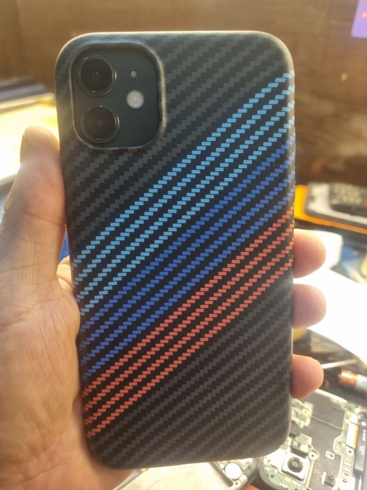 Iphone 11 batare uselenniy qo'yilgan
