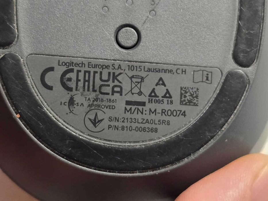 Mouse bluetooth Logitech MX Vertical, Gri, 4000 DPI USB-C