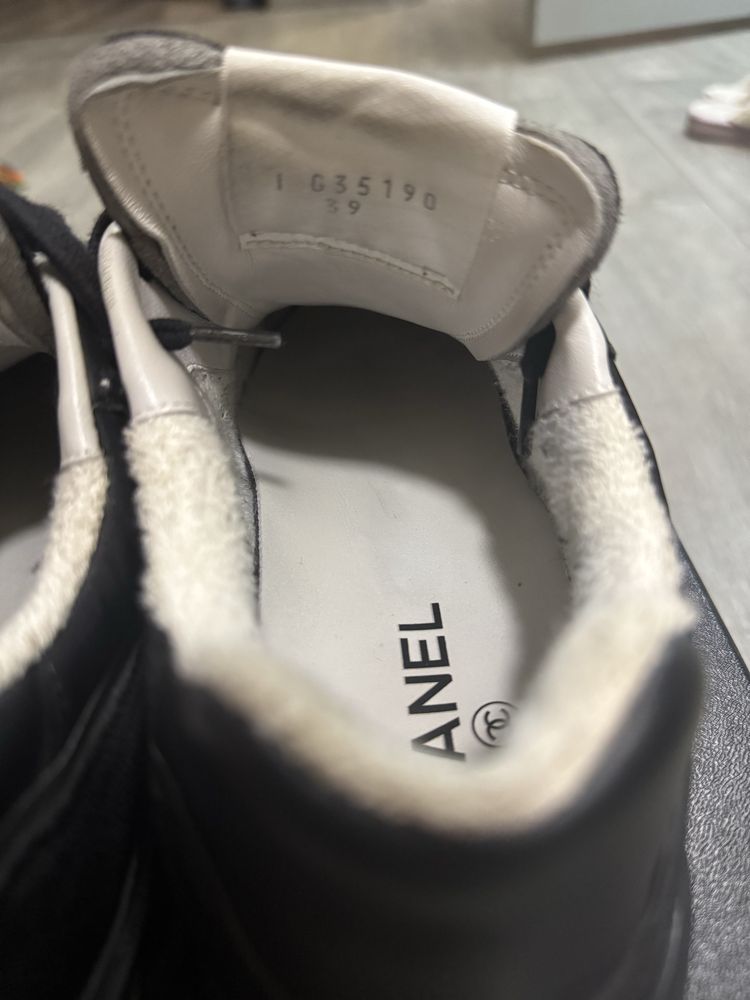 Кецове на Chanel, 39 номер