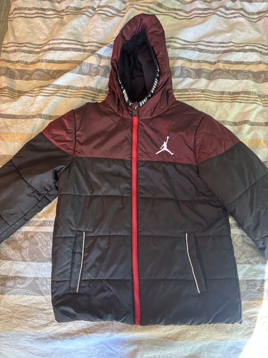 Оригинално яке Nike Jordan