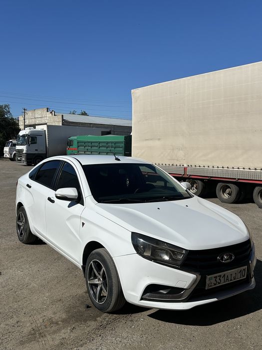 лада веста в хорошем состоянии