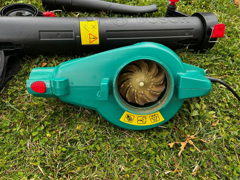 Suflanta / aspirator frunze Bosch ALS, 2400 W, sac 45 l