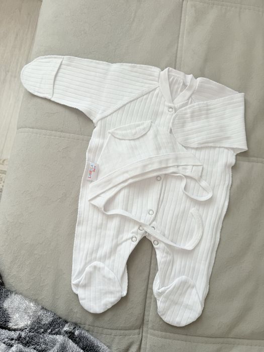 Вещи для новорожденного