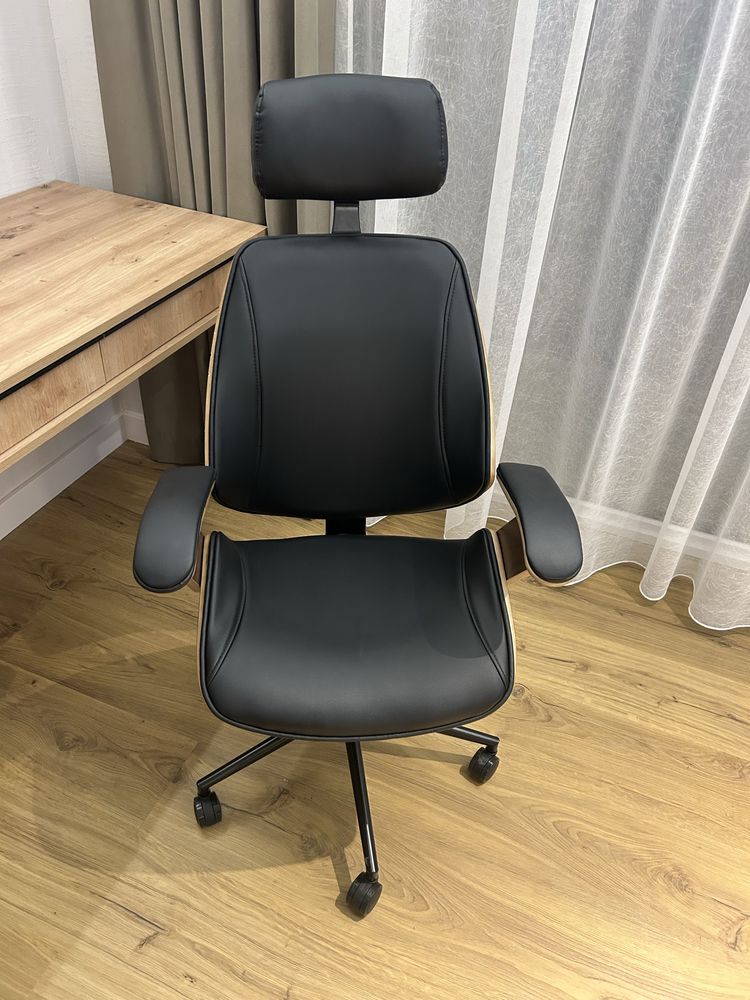 Scaun birou de lux NOU piele si lemn de nuc tip Eames cu GARANTIE