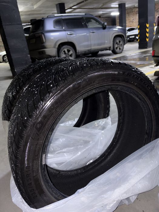 Зимние шины r 18 235/45 triangle