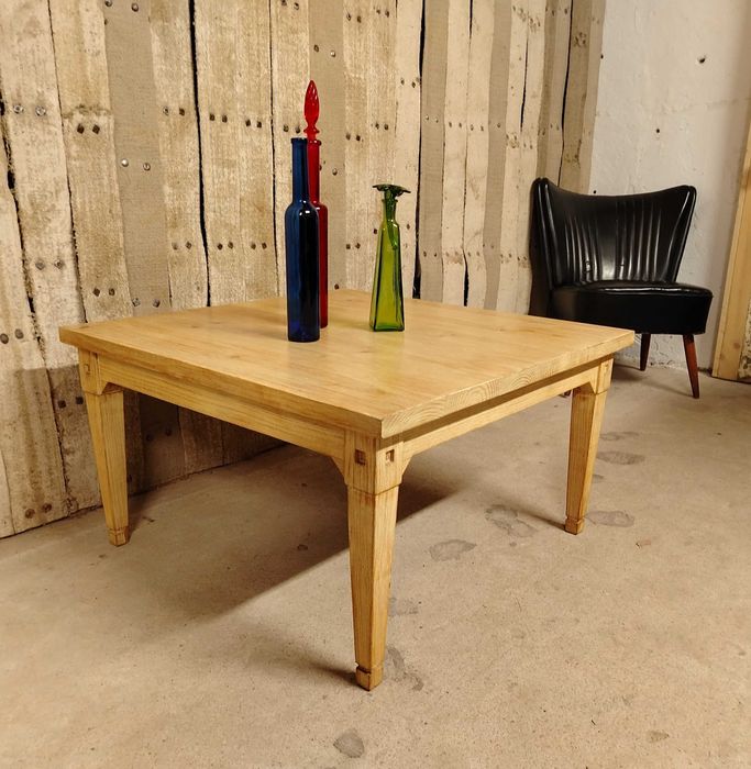 Masuta veche designer ANNA FLOTOTTO, stil Mid Century, din lemn masiv