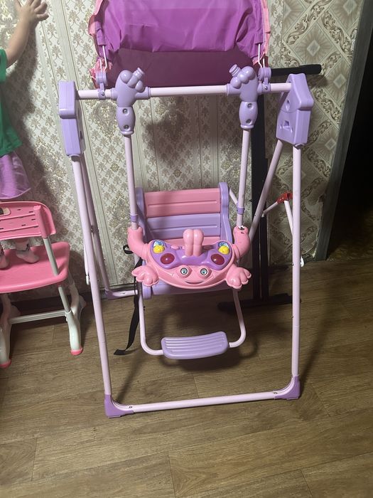 Детская качеля.