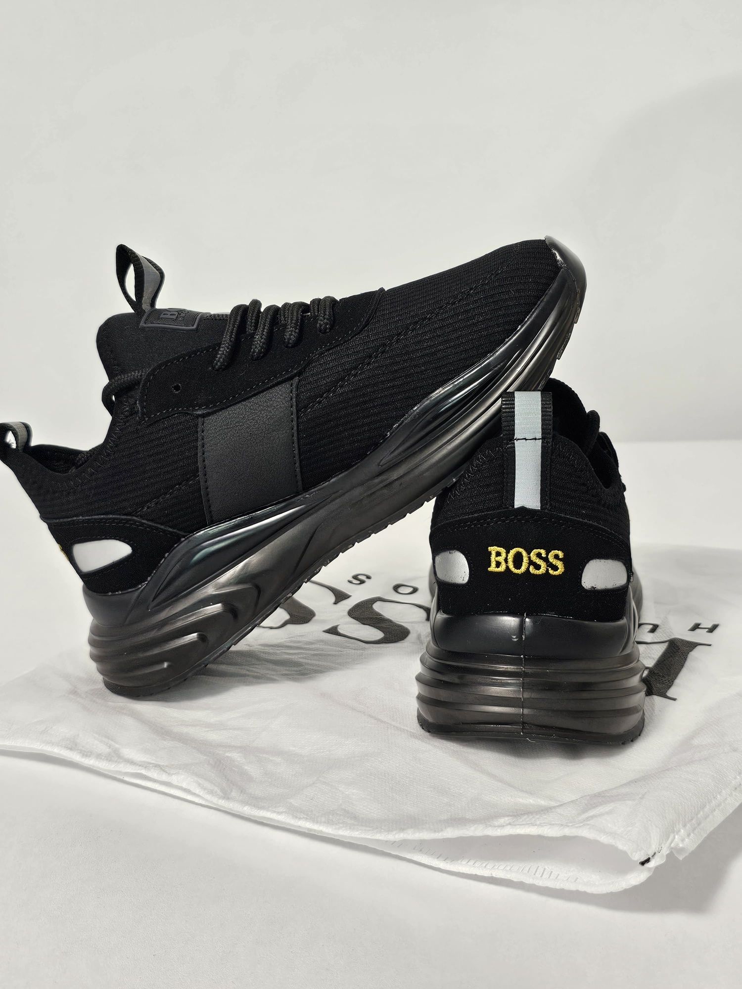 Adidași Hugo boss