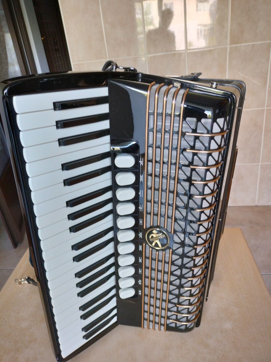 Acordeon hohner atlantic