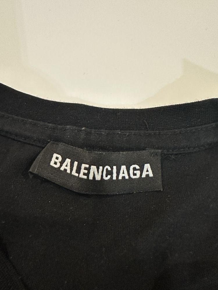тениска Balenciaga размер М