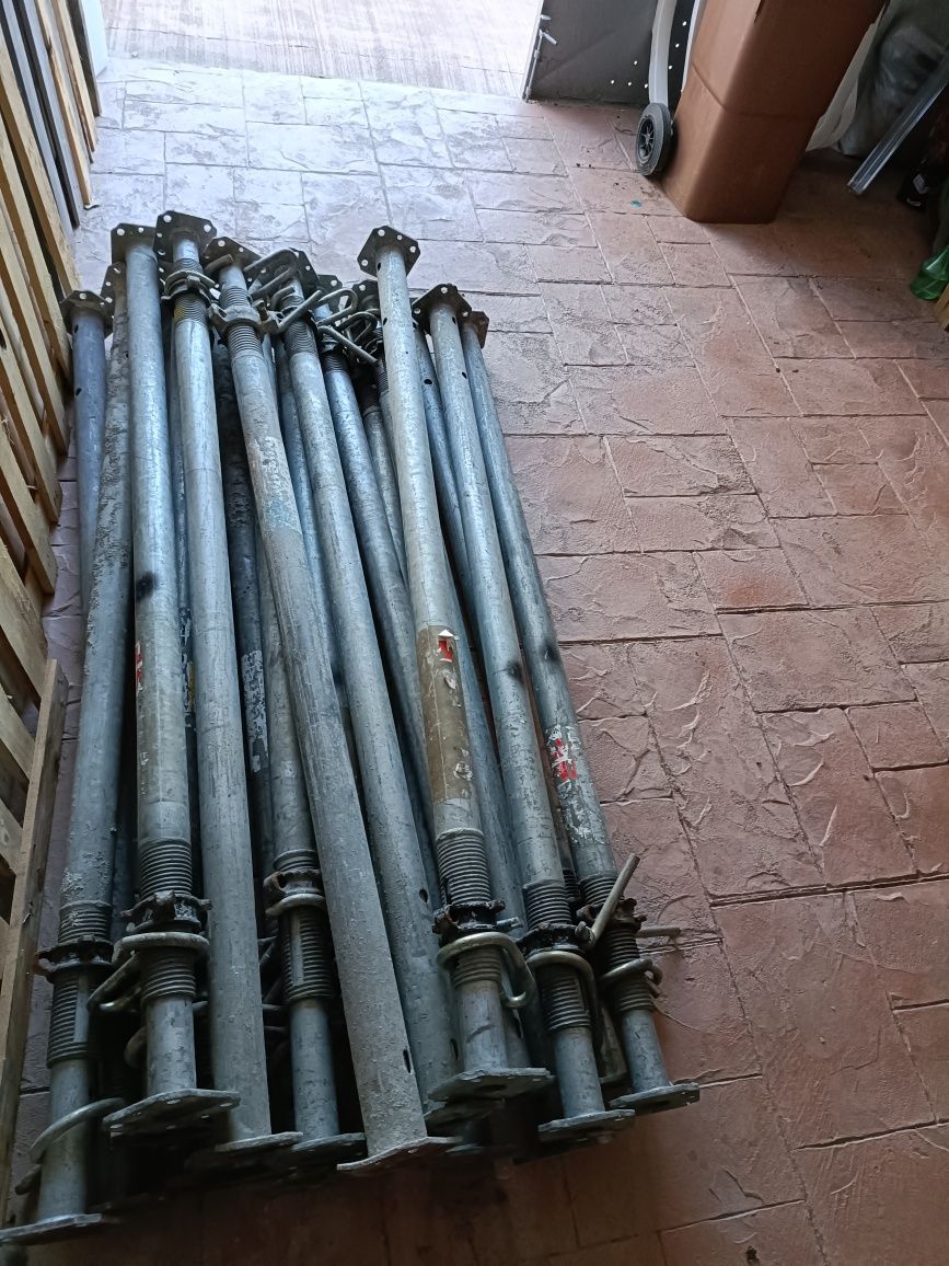 Popi metalici zincați