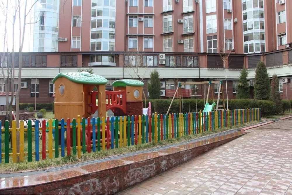 Сдается квартира  на Голден Хаус 
Ориентир - Японское посольство