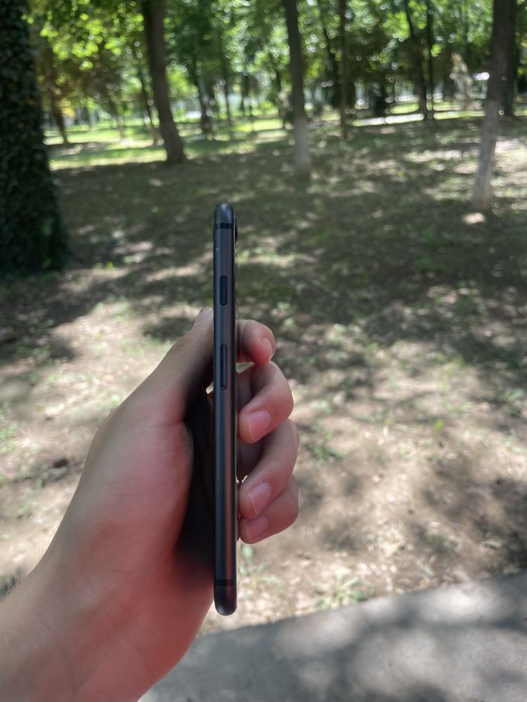 Iphone 8 64 gb xolati yaxshi