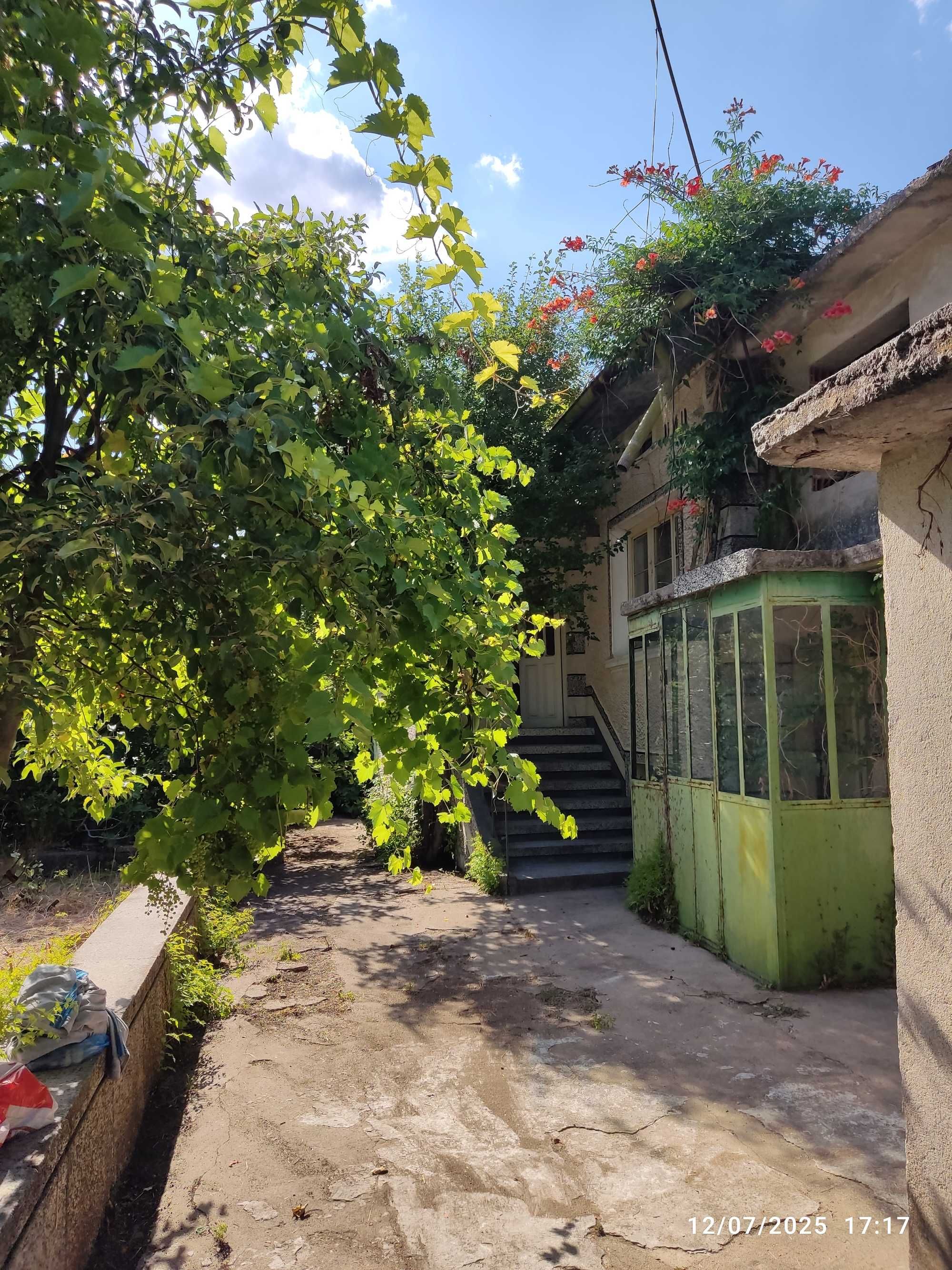 МАСИВНА тухлена къща за продажба в село Яздач - СПЕШНО - ИЗГОДНО