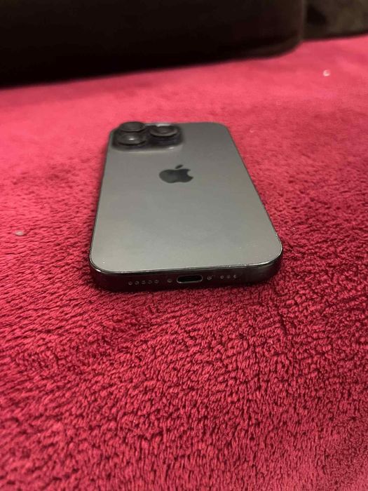 iphone 16 pro folosit