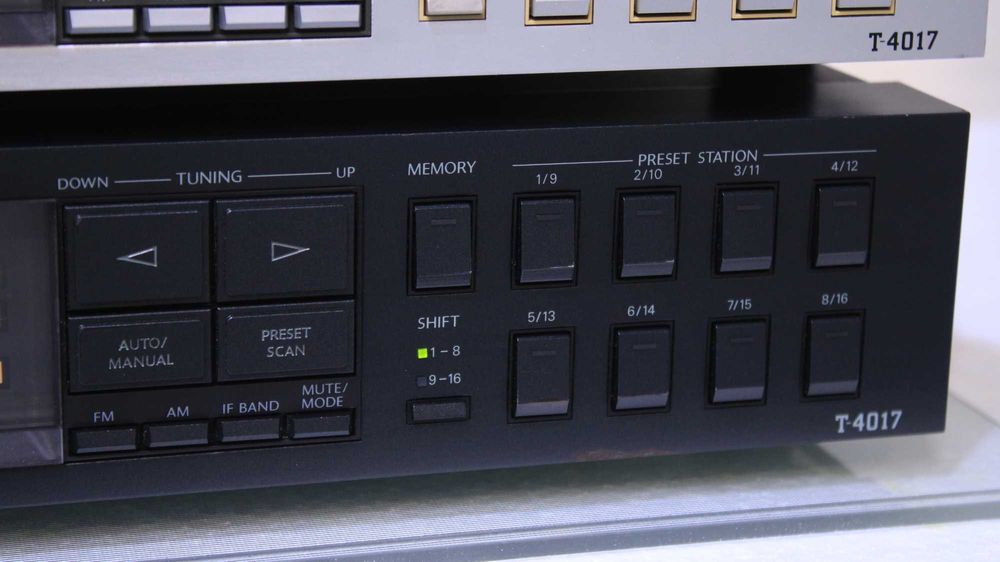 Tuner Onkyo Integra T-4017,black/silver(Japonia).