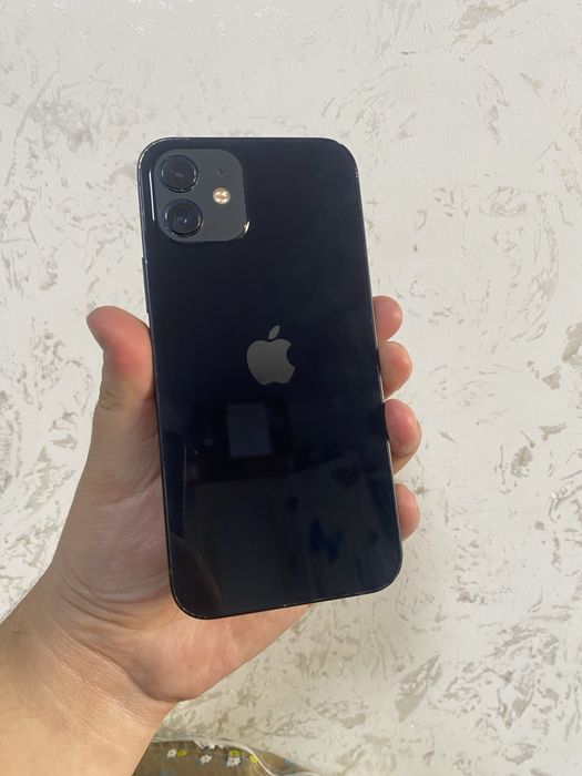 Айфон 12 64 гб продам