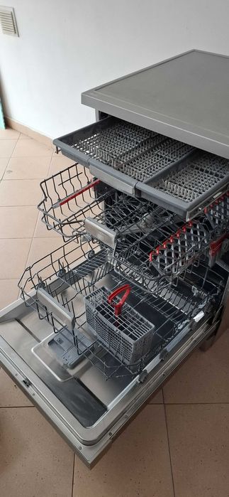 Masina de spalat vase Sharp