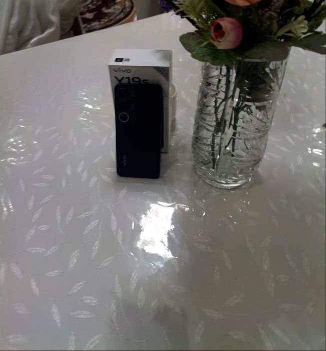 Продаётся телефон  vivo y19s Telefon sotilvoti
