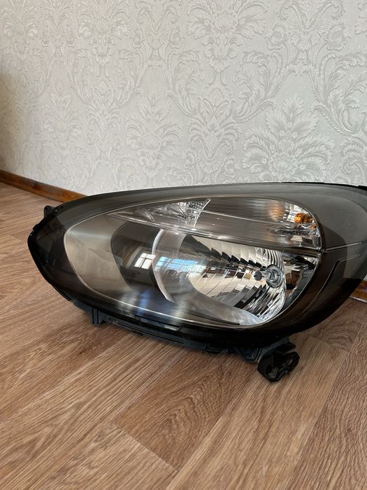 Фары Хонда фит 4G