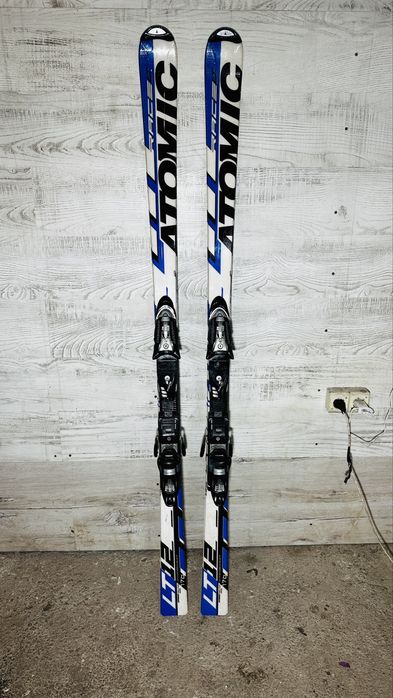 Vând schiuri/Schi/sky Atomic Lt12