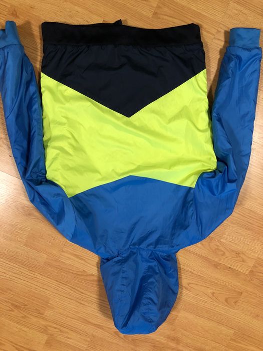 Geacă sport subțire marca Champion