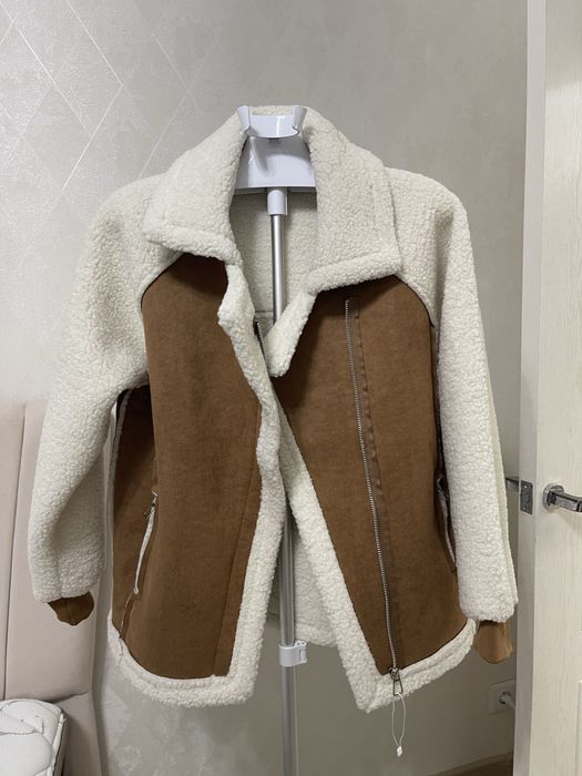 Дубленка куртка новая.