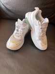 Маратонки NIKE W AIR MAX VERONA 38.5