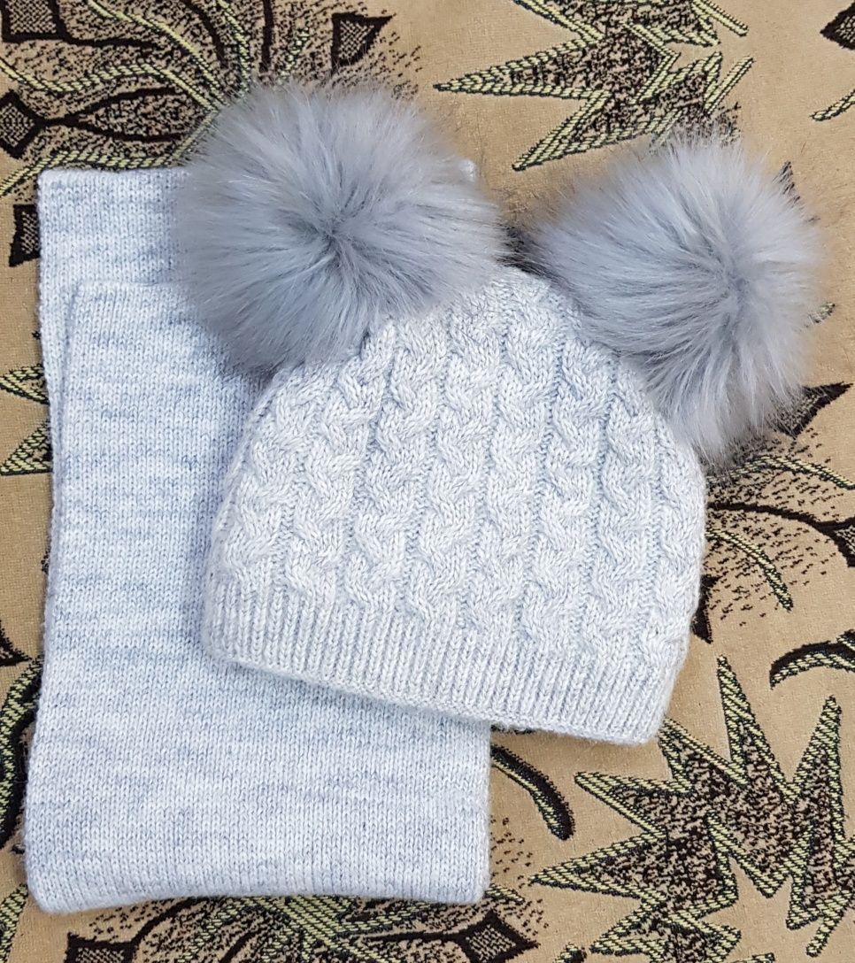 Зимний комплект шапочка и шарф