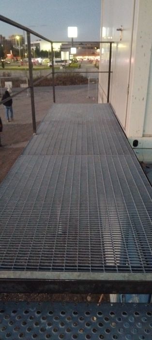 Scară zincate la comanda în toată tara oferim și montaj