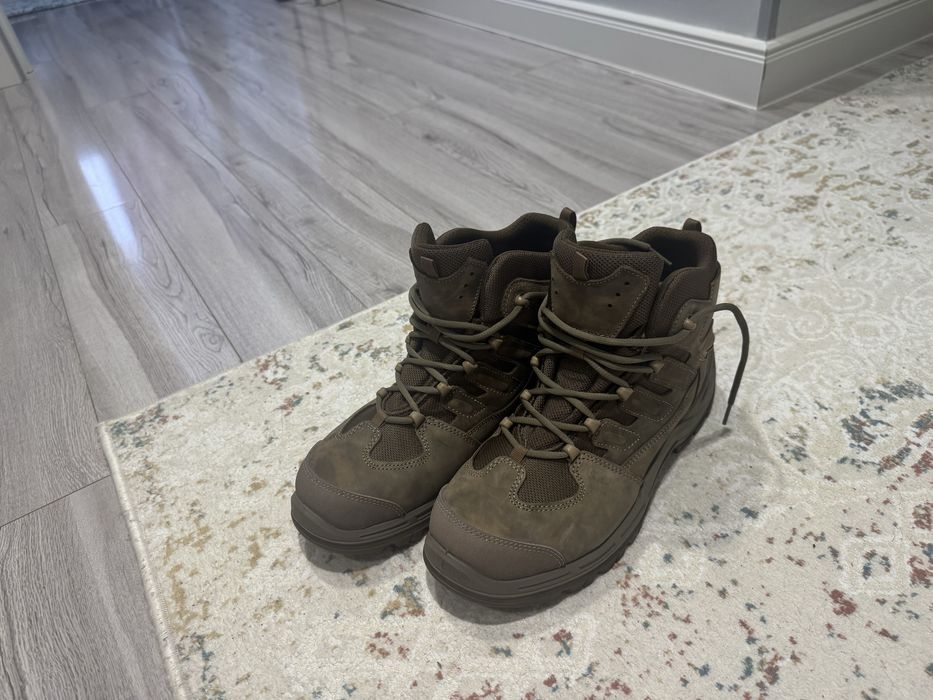 Non metallic ботинки