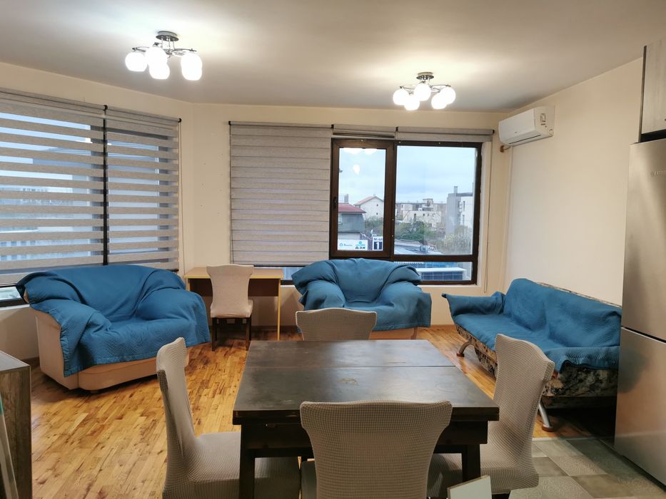 Тристаен апартамент под наем Варна кв. Бриз Варна  с паркомясто 1200лв