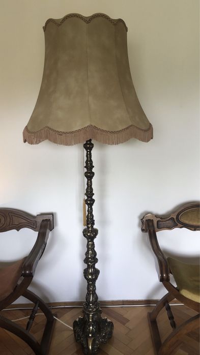 Lampadar englezesc din bronz masiv,cu abajur,intrerupator